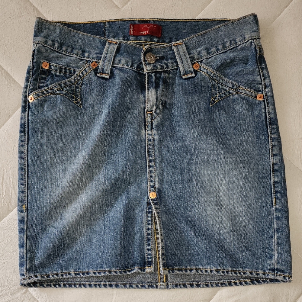 Levi's Blue Denim Skirt with Button Accents